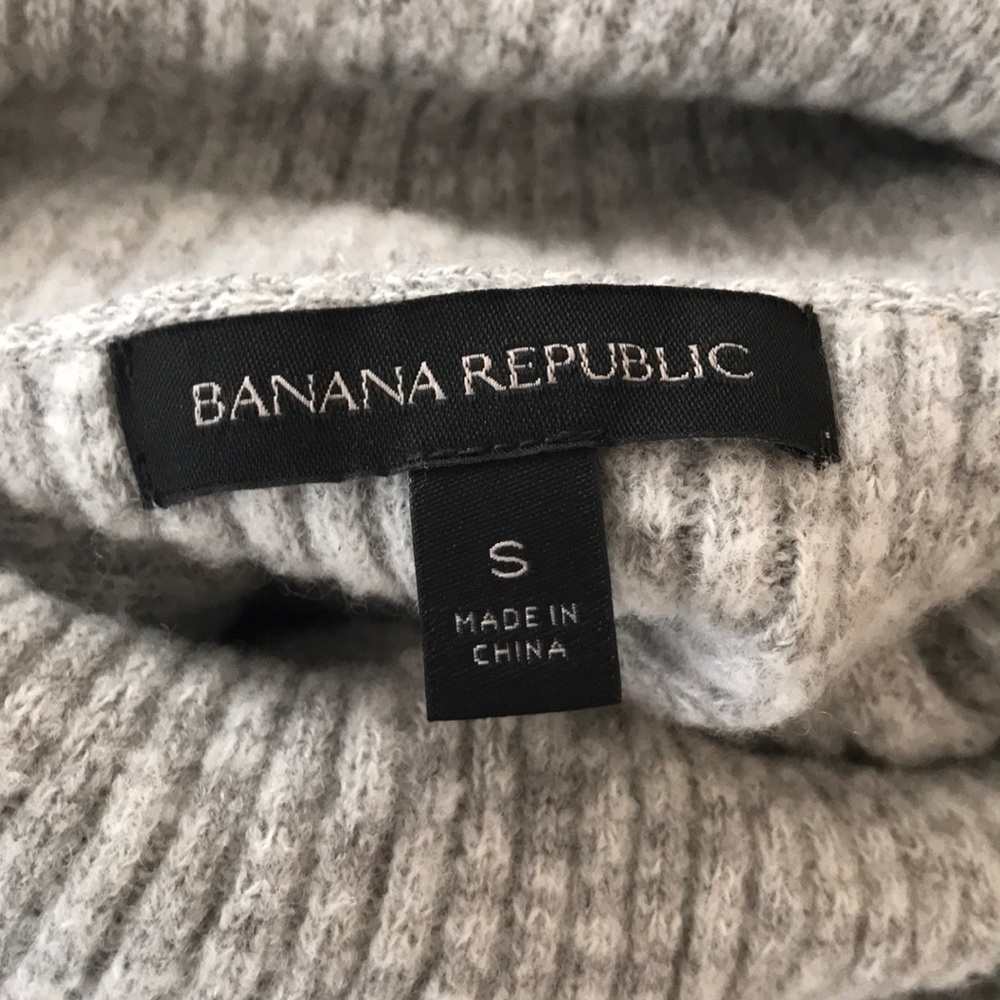 Banana Republic Gray Ribbed Turtleneck Sweater - Picture 6 of 7